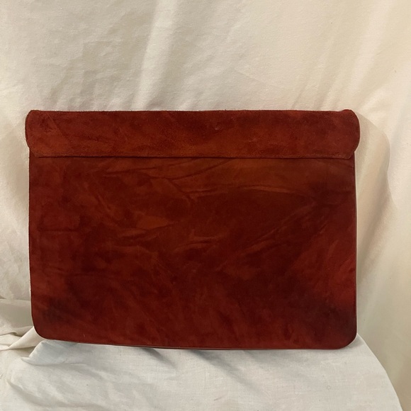 Elegant Suede Clutch with Gold Accent - Picture 3 of 7
